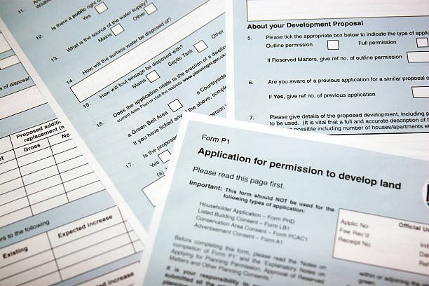 A blank planning application form with high contrast